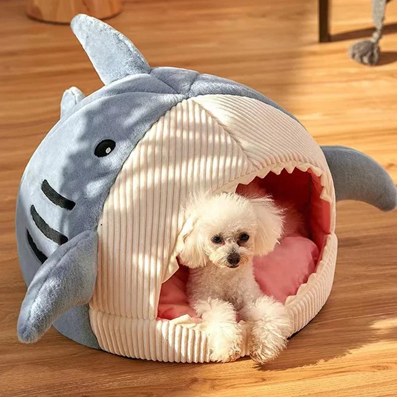 Shark-Shaped Pet Cave Bed – Warm & Cozy Cat & Puppy Nest